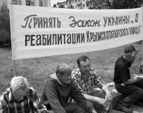 В конце 1980-х под лозунгами восстановления исторической справедливости начался процесс возвращения в автономию крымских татар - жертв депортации 1944 года, а также их потомков. Правда, со временем выяснилось, что понятие справедливости у каждого своё. Именно поэтому на Украине до сих пор не принят закон о статусе депортированных