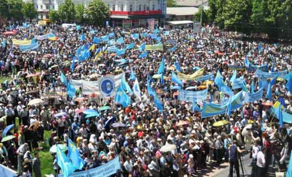 Kırım Tatar Milli Cephesi Organizasyon Komitesine, Olağan&uuml;st&uuml; Kırım Tatar Milli Toplantısı'na katılacak ilk delegenin katılım kuponu geldi